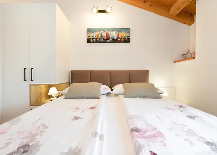 Holiday House Iva - Vrh, Krk